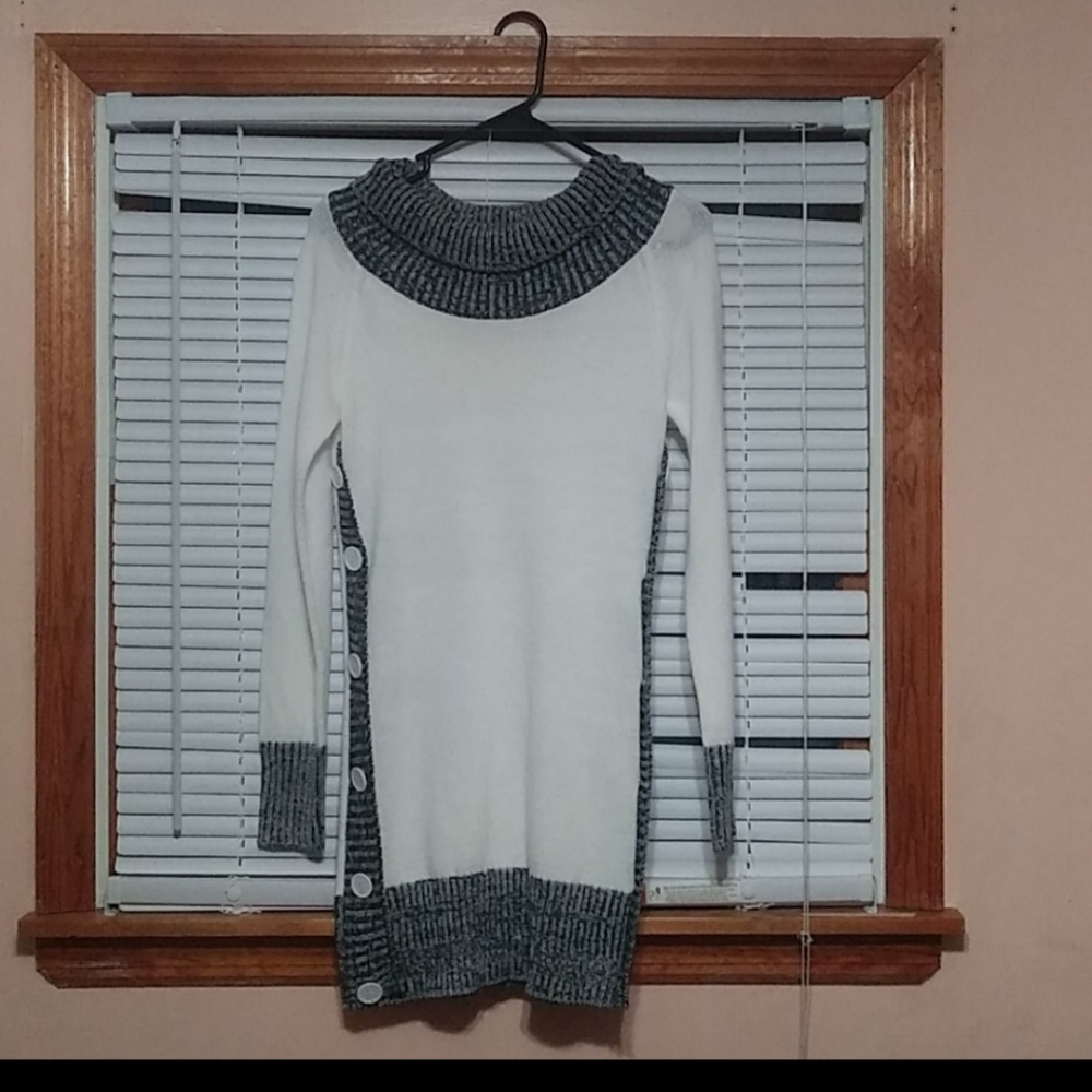 Long sleeve knitted dress